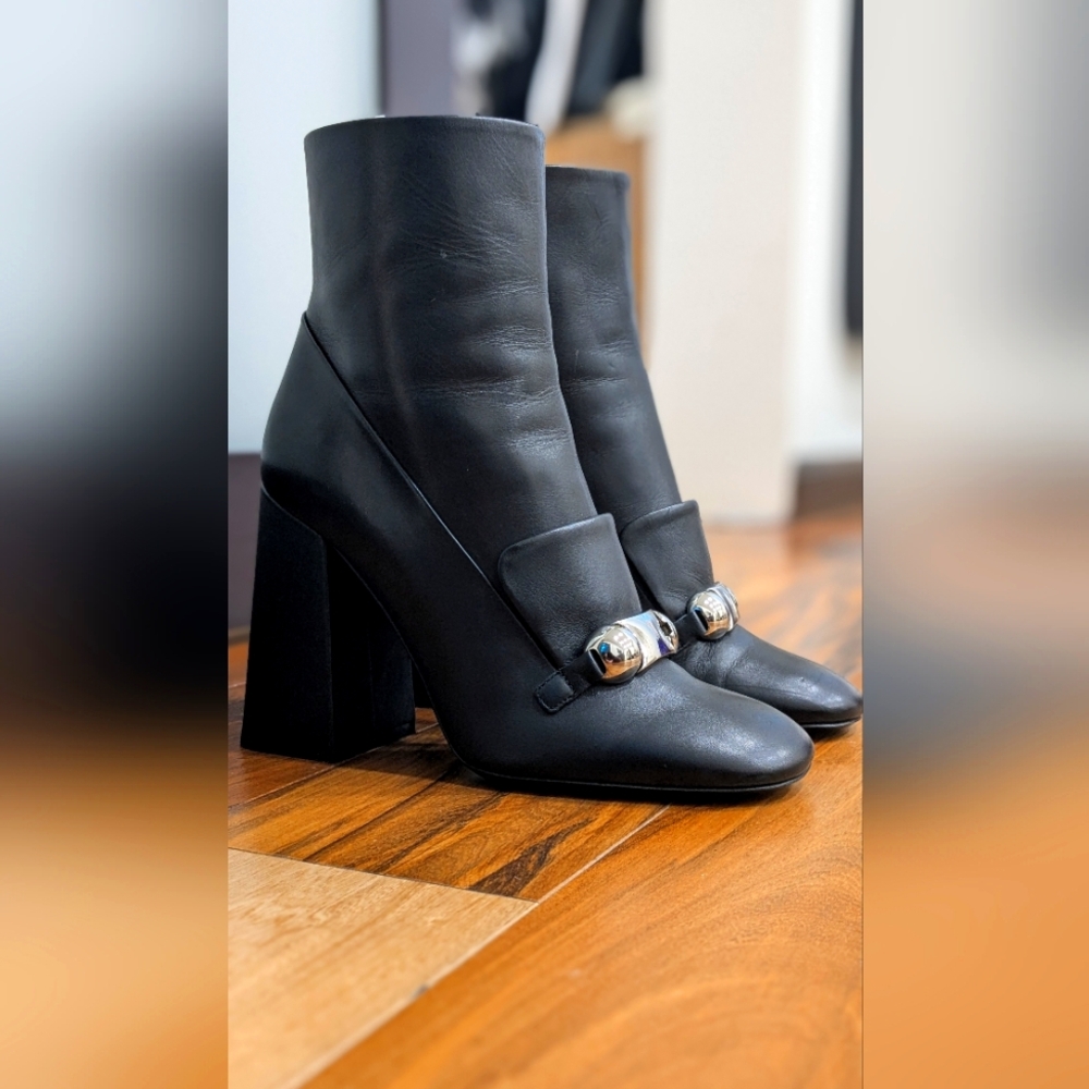 Burberry Leather Boots